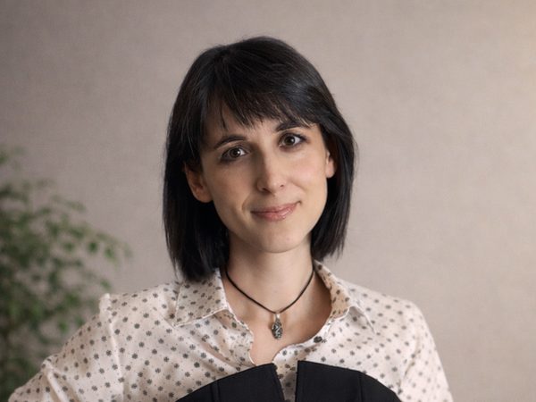 Пані Ірина, учителька молодших класів
